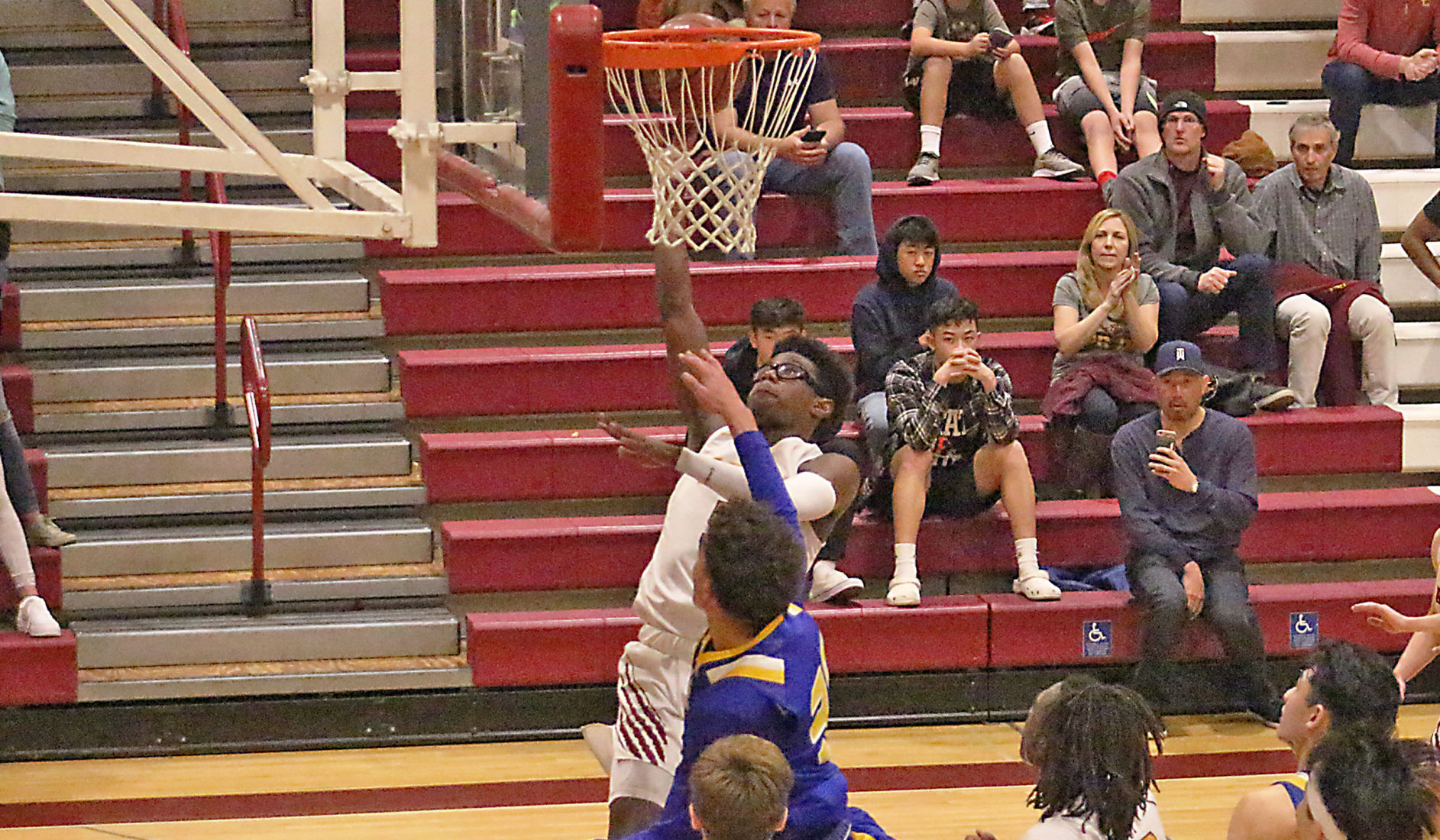 M-A hoops